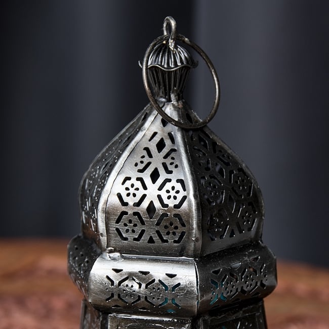 モロッコスタイルの透かし彫りLEDキャンドルランタン〔ロウソク風LED