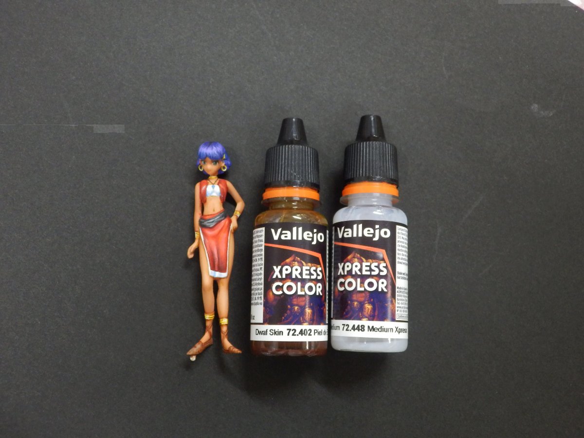 ファレホ「エクスプレスカラー」とモデルカステン「褐色フレッシュ」を