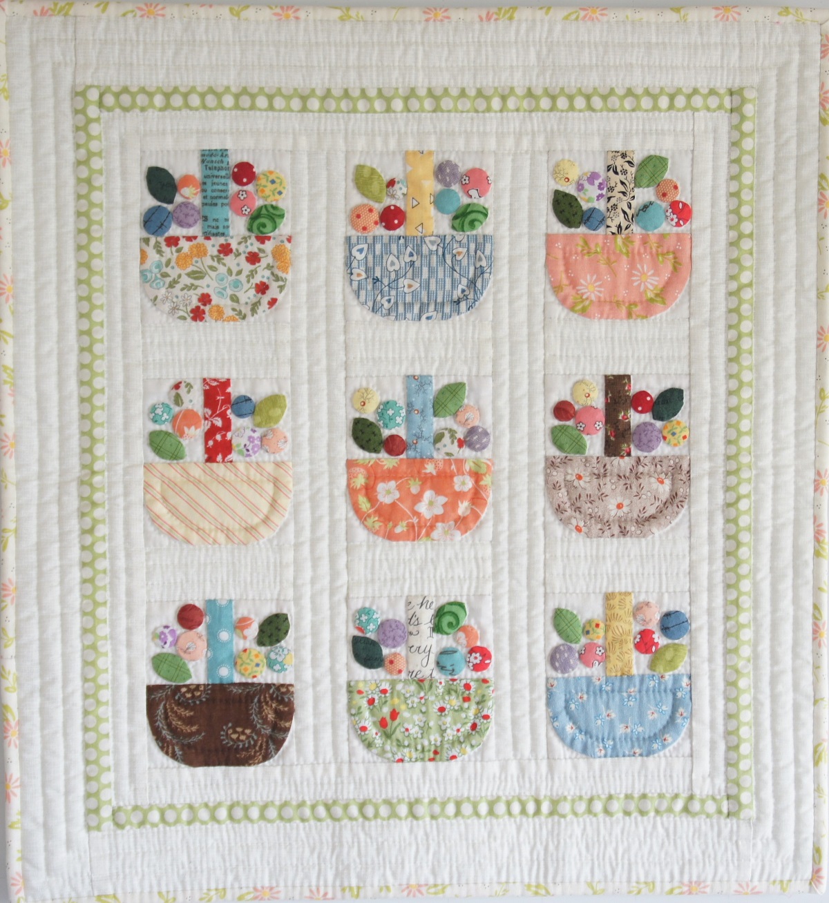 柴田明美のパッチワークキット】かわいい花かごのタペストリー - 柴田