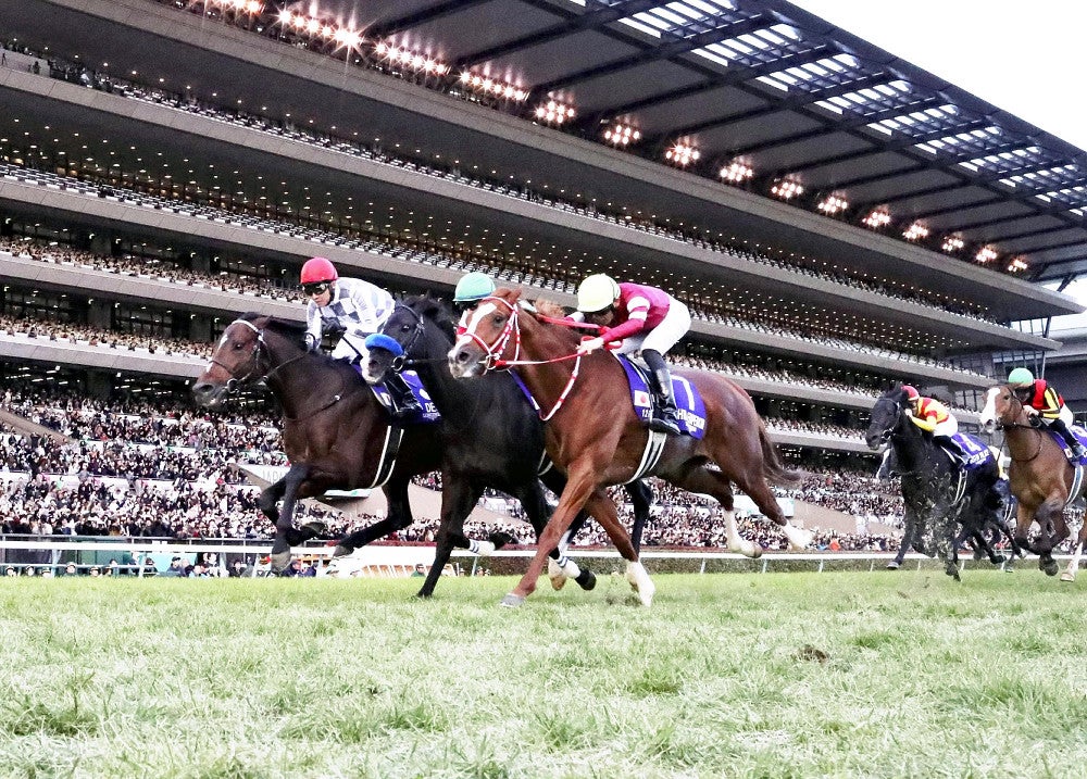 ジャパンカップ、1番人気ドウデュースが勝利…海外勢振るわず日本馬の