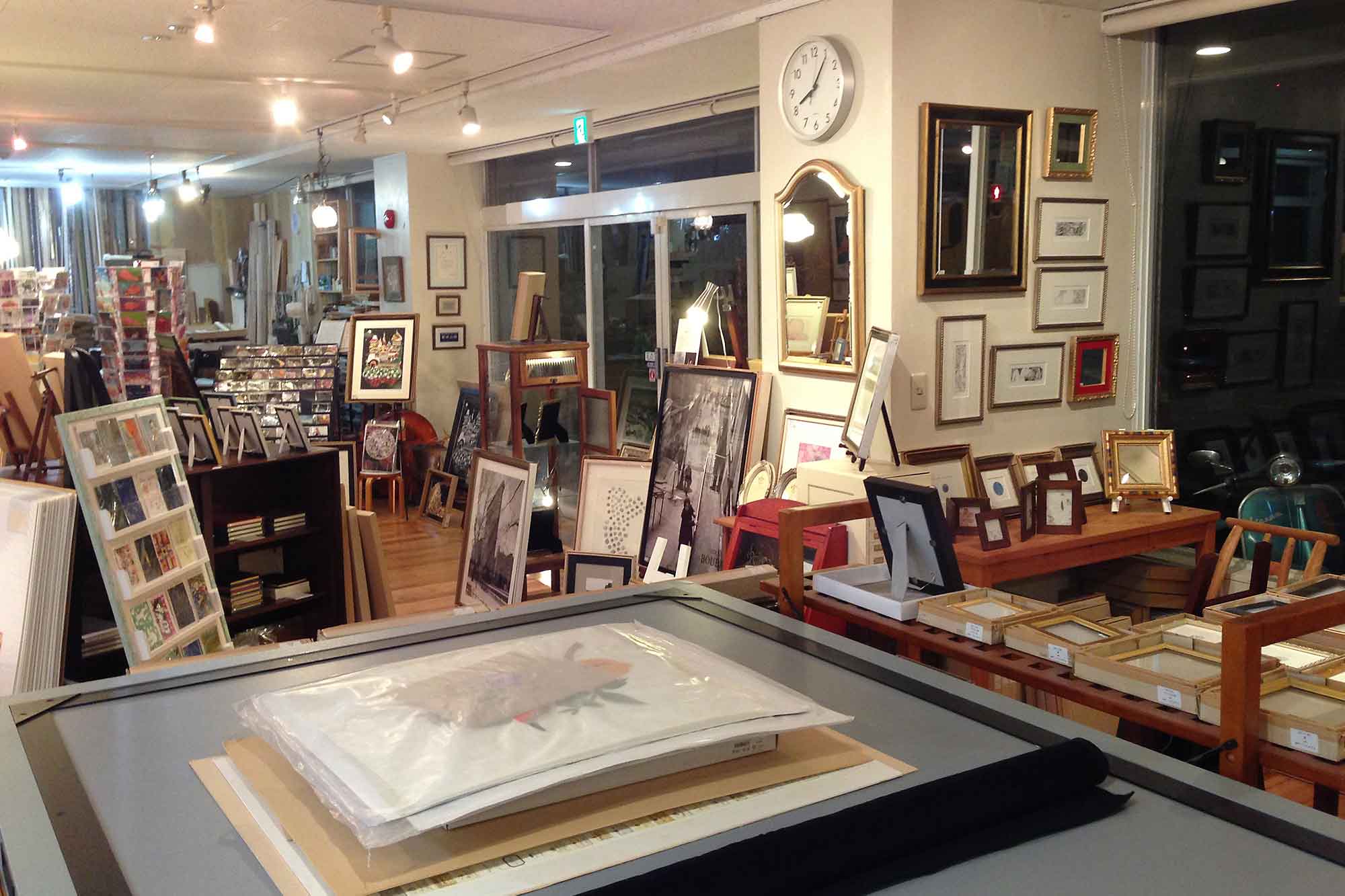 浜松市の額装専門店「ヤマムラ・ビスポーク・フレーミング」YAMAMURA