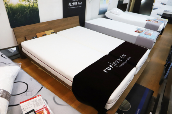 マスターウォール モアレス – 商品カタログ