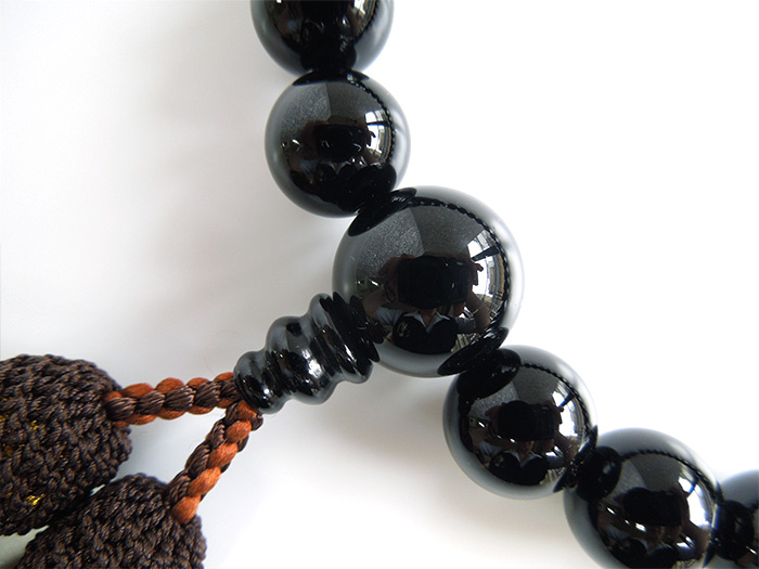 ブラックオニキス四分玉片手数珠焦茶二五房二天ヘマタイト入 お数珠の