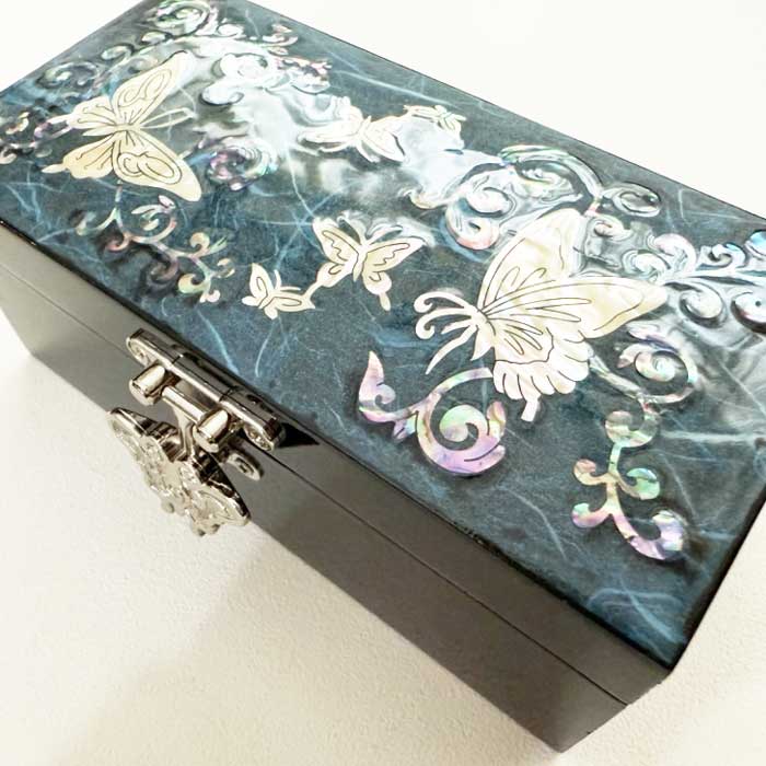 螺鈿細工 宝石箱 小物入れ 青に螺鈿の上品な輝き 蝶の 韓国伝統工芸