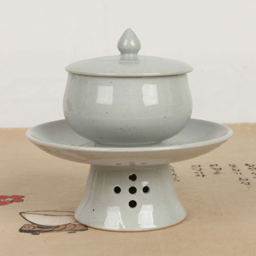 韓国足高皿付き茶器1客3ピース （皿、蓋、茶器） 茶器・コーヒーカップ