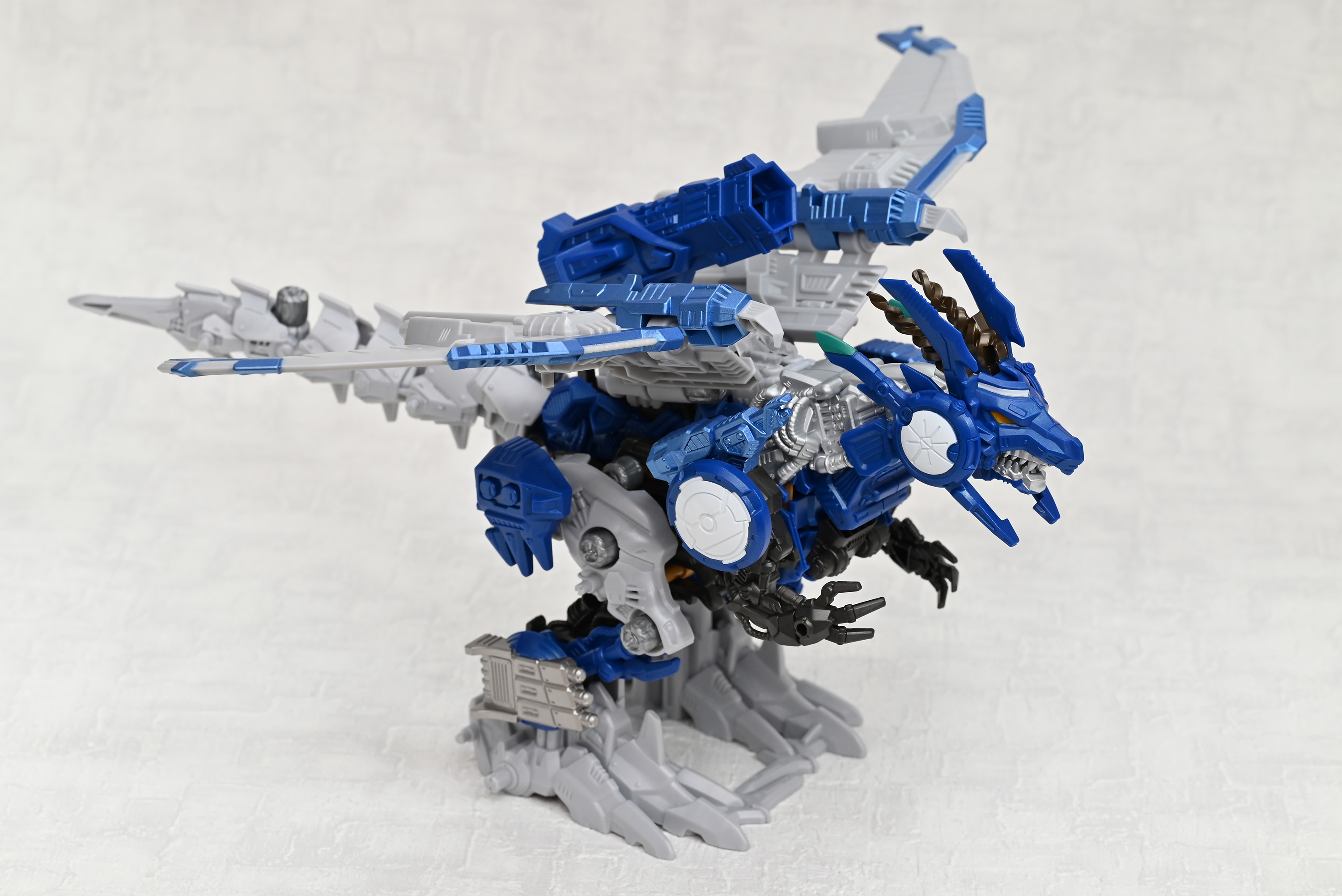 ボルメテウス・ホワイト・ドラゴンZOIDS レビュー