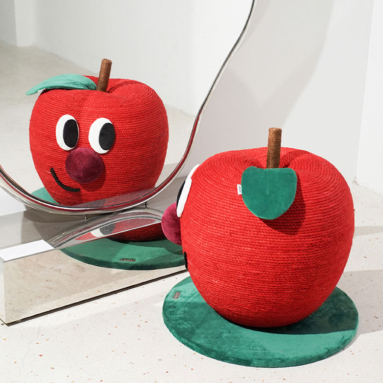 大きな赤いリンゴ猫の爪とぎポスト - Zezelife