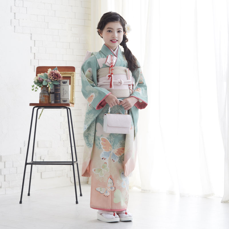 七五三七歳四つ身：N040 JILL STUART 薄緑 蝶々 | 七五三着物レンタル