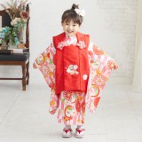 七五三被布 : K048 【三歳女児被布】赤×白・ピンク 矢羽根に花と