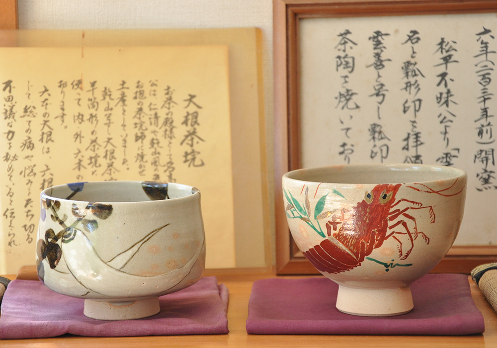 松江市】＜布志名焼 雲善窯＞伝統の茶陶から新しい器までさまざま並ぶ