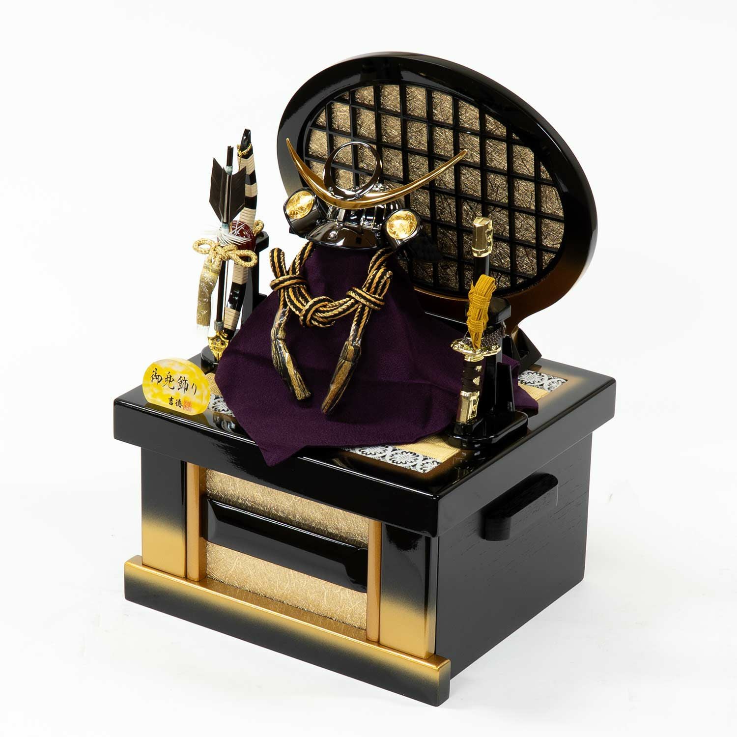 五月人形】黒絲縅 上杉謙信公 兜5号収納箱飾り | 雛人形（ひな人形