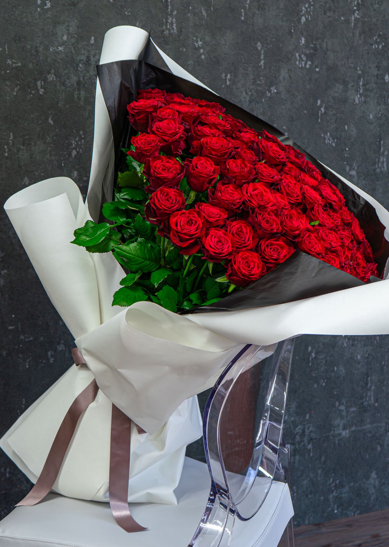 プロポーズ用花束】赤バラ100本の花束 ※都内配送限定 – &YOUKAEN