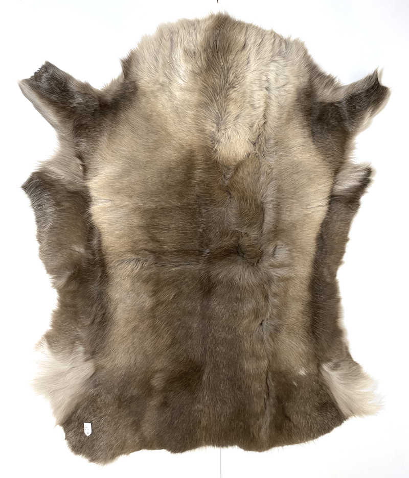 トナカイの毛皮(ランク3) レインディアー ハイド スウェーデン ラグ