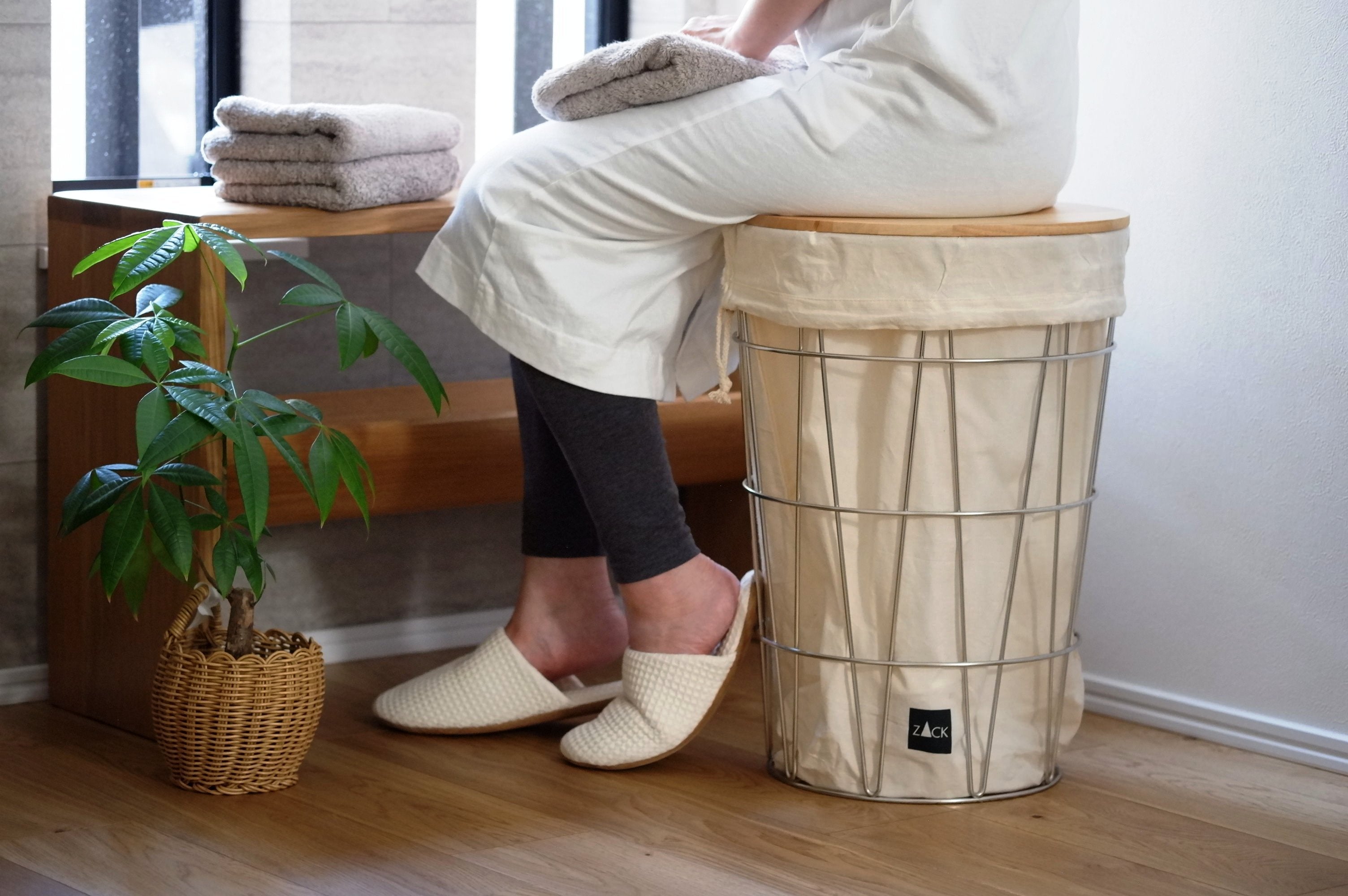 座れるランドリーバスケット「SATONE」爆誕！