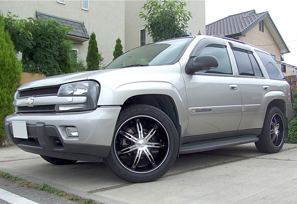 シボレー トレイルブレーザー x KMC サージ 20インチ | アメ車・輸入