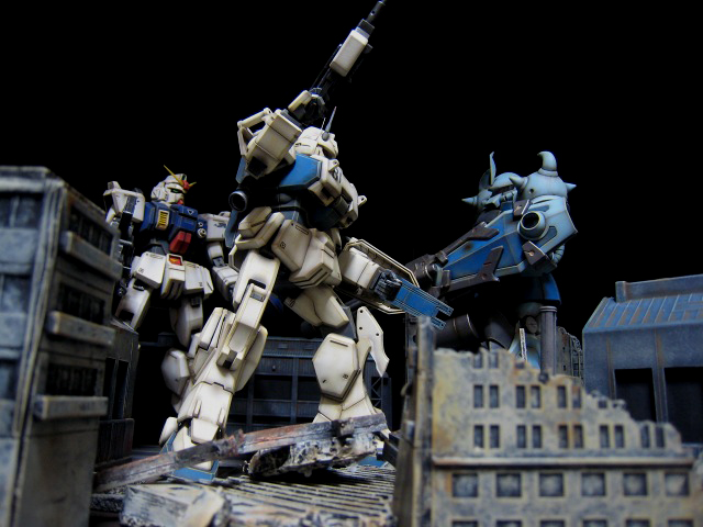 □MGガンダムEz8 陸戦型ガンダム グフカスタム ジオラマ完成品