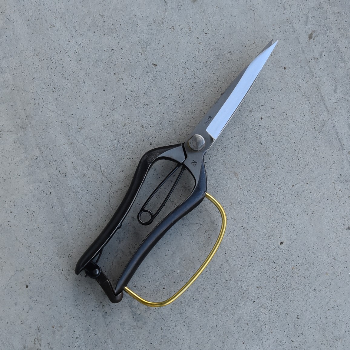 造園道具.com / 鋏正宗 片手刈込鋏 230mm ガード付 No.212