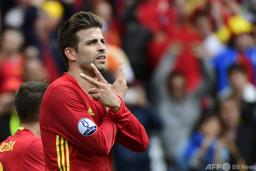 バルセロナのピケ、現役引退を発表 写真4枚 国際ニュース：AFPBB News