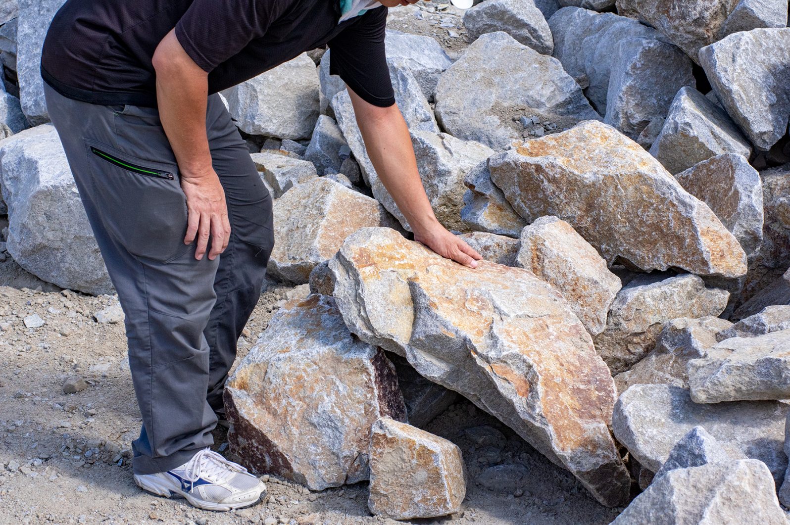 庵治石 規格石 – AJI rock jp