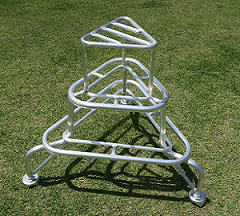 ブドウ、ナシ、柿など果樹用踏み台各種のアルミ製品の紹介です