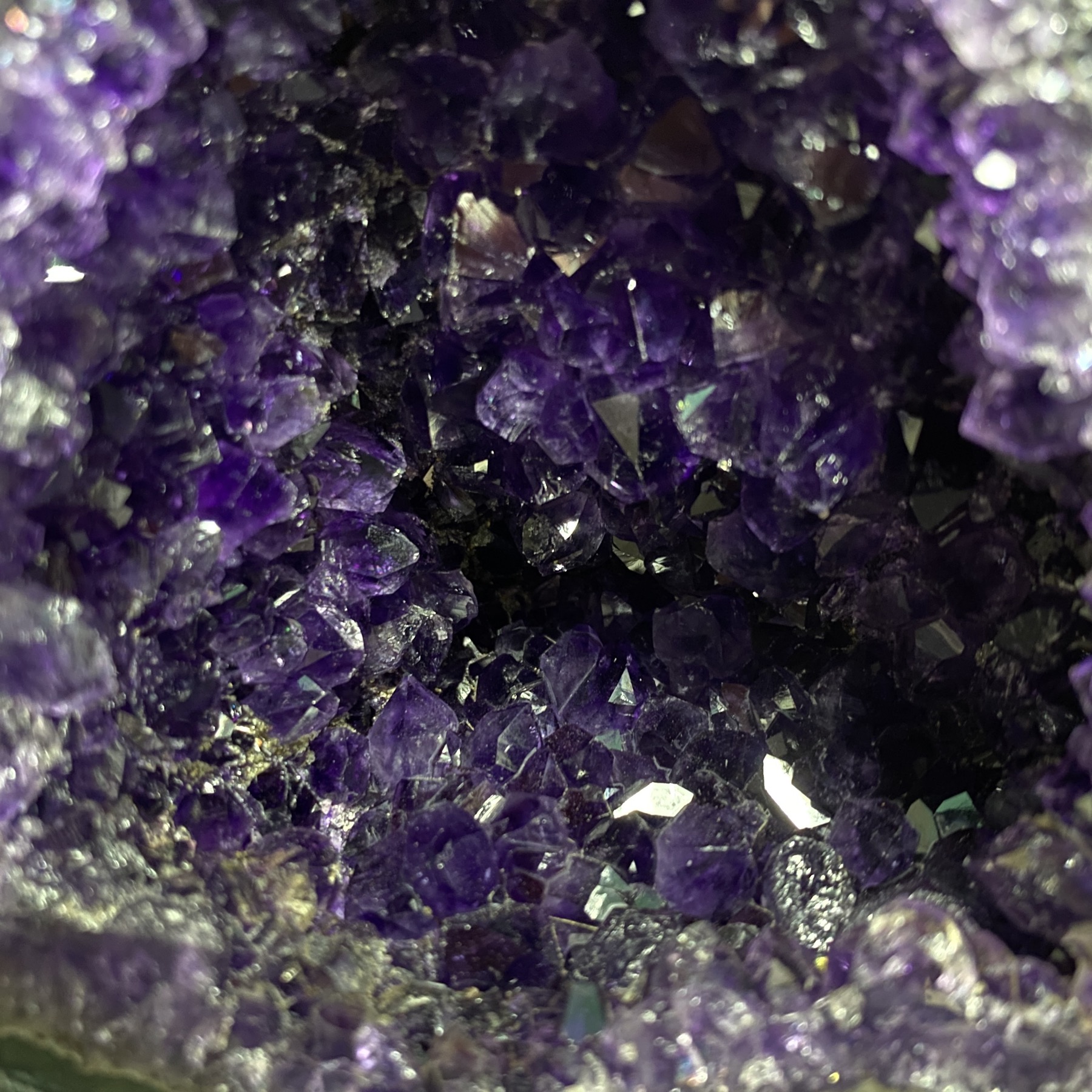 高品質】ウルグアイ産❣️天然石 アメジストのドーム 置物 台座付きG