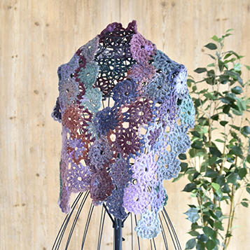 連続モチーフのショール｜作品レシピ｜手編みと手芸の情報サイト あむ