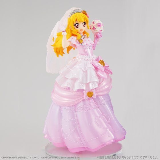 アイカツ！」星宮いちご＆霧矢あおい、キュートな花嫁衣装で立体化