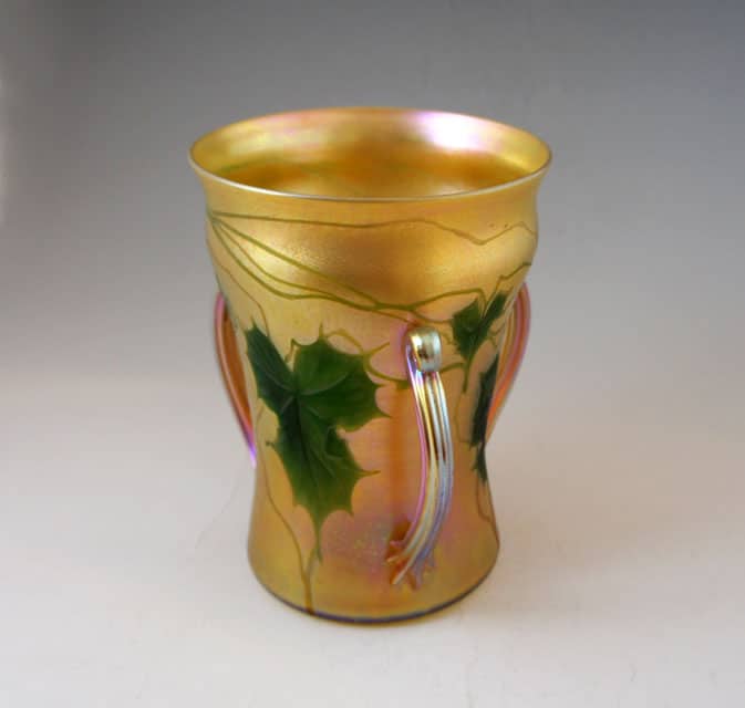 L.C.ティファニー「取手付 蔦文様花瓶」《アンティックかとう》