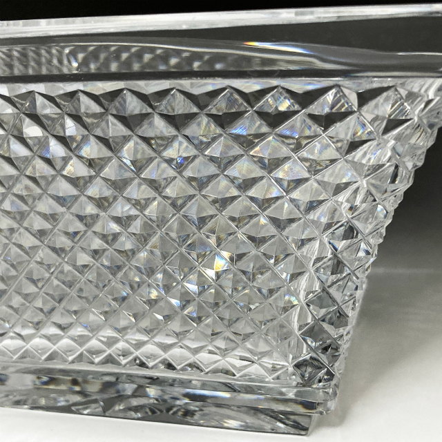 春海バカラ「春海バカラ 霰切子桝鉢」《アンティックかとう》