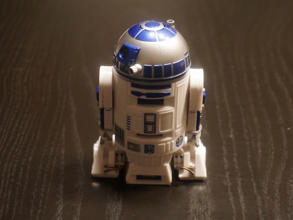 ASCII.jp：R2-D2のバーチャルキーボードを使ってみた！ かっこいいだけ