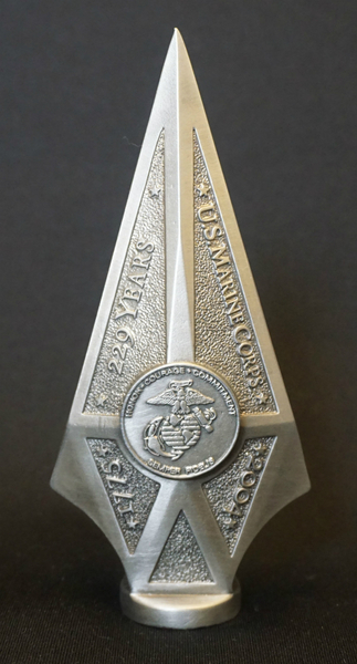 ASCII.jp：海兵隊創立記念グッズには槍の穂やカラクリ箱もあります (1/4)