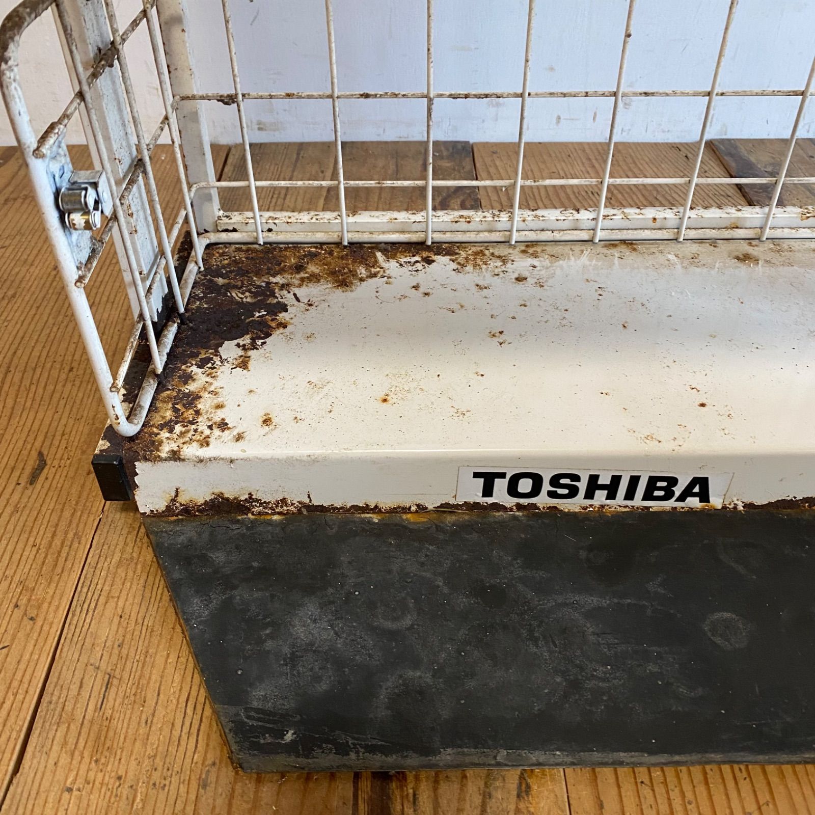ヴィンテージ TOSHIBA 陳列棚 スチールラック 店舗什器 レトロ y520