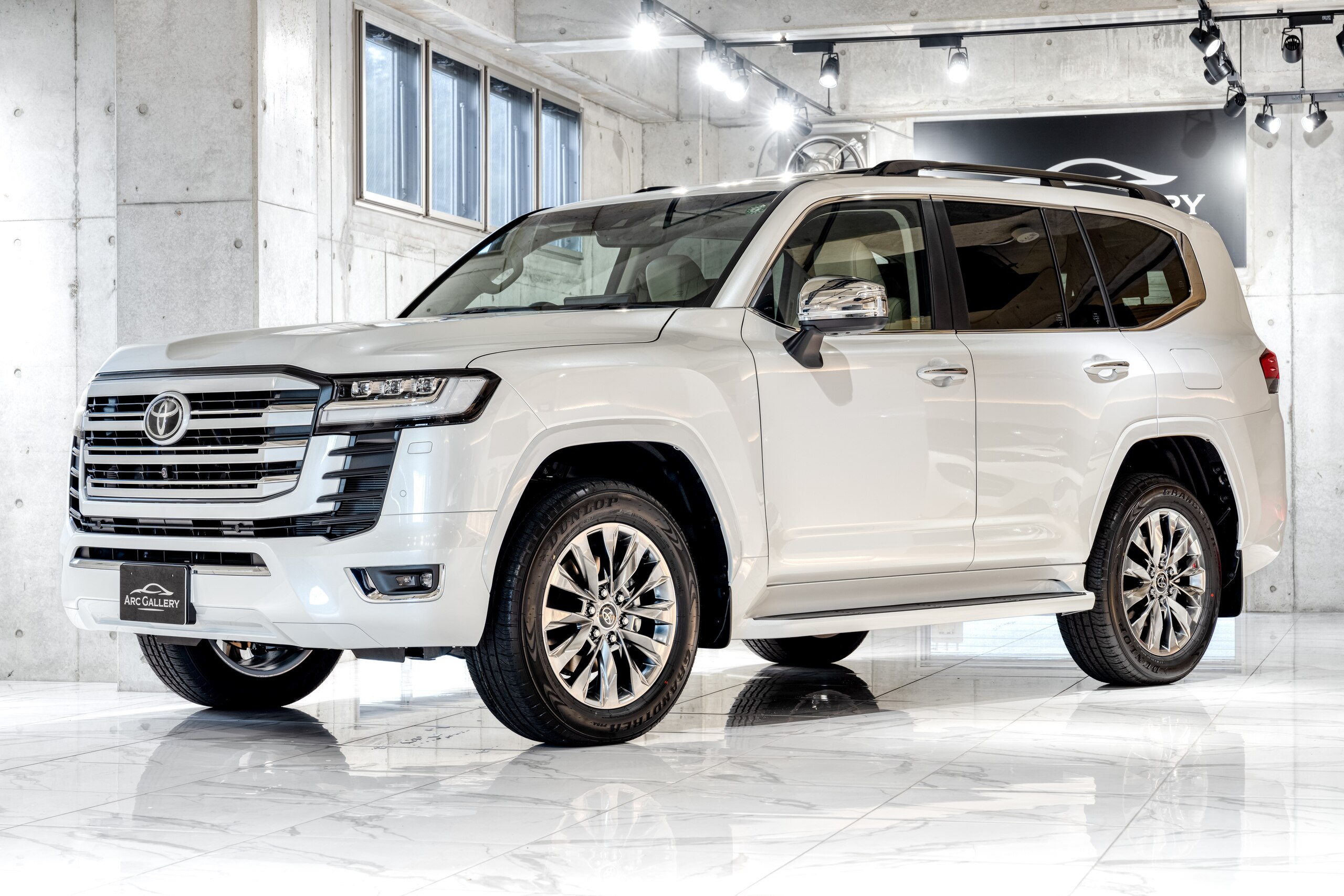 トヨタ ランドクルーザー300 3.5ZX 4WDの車両詳細｜アークギャラリー