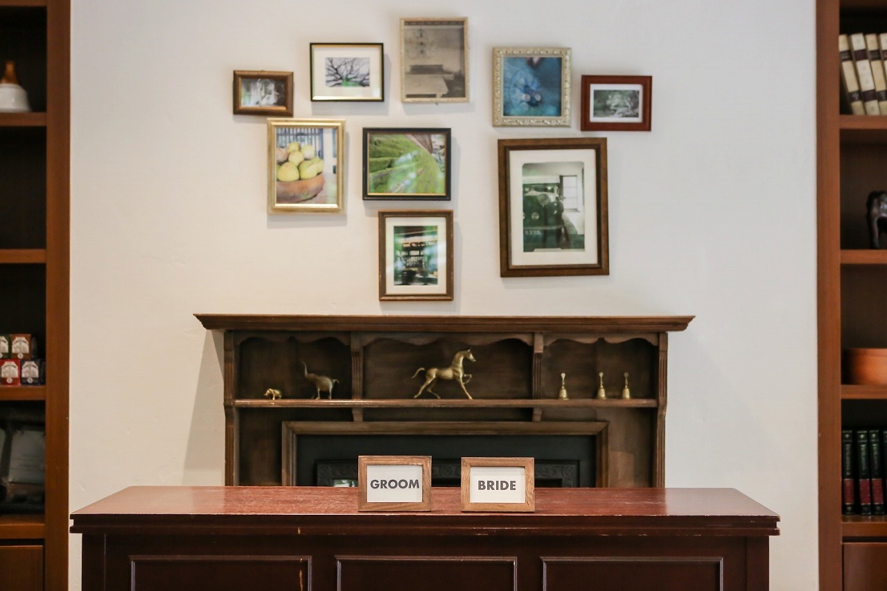 おしゃれな「受付サイン」でゲストをお出迎え。デザインアイディア11選