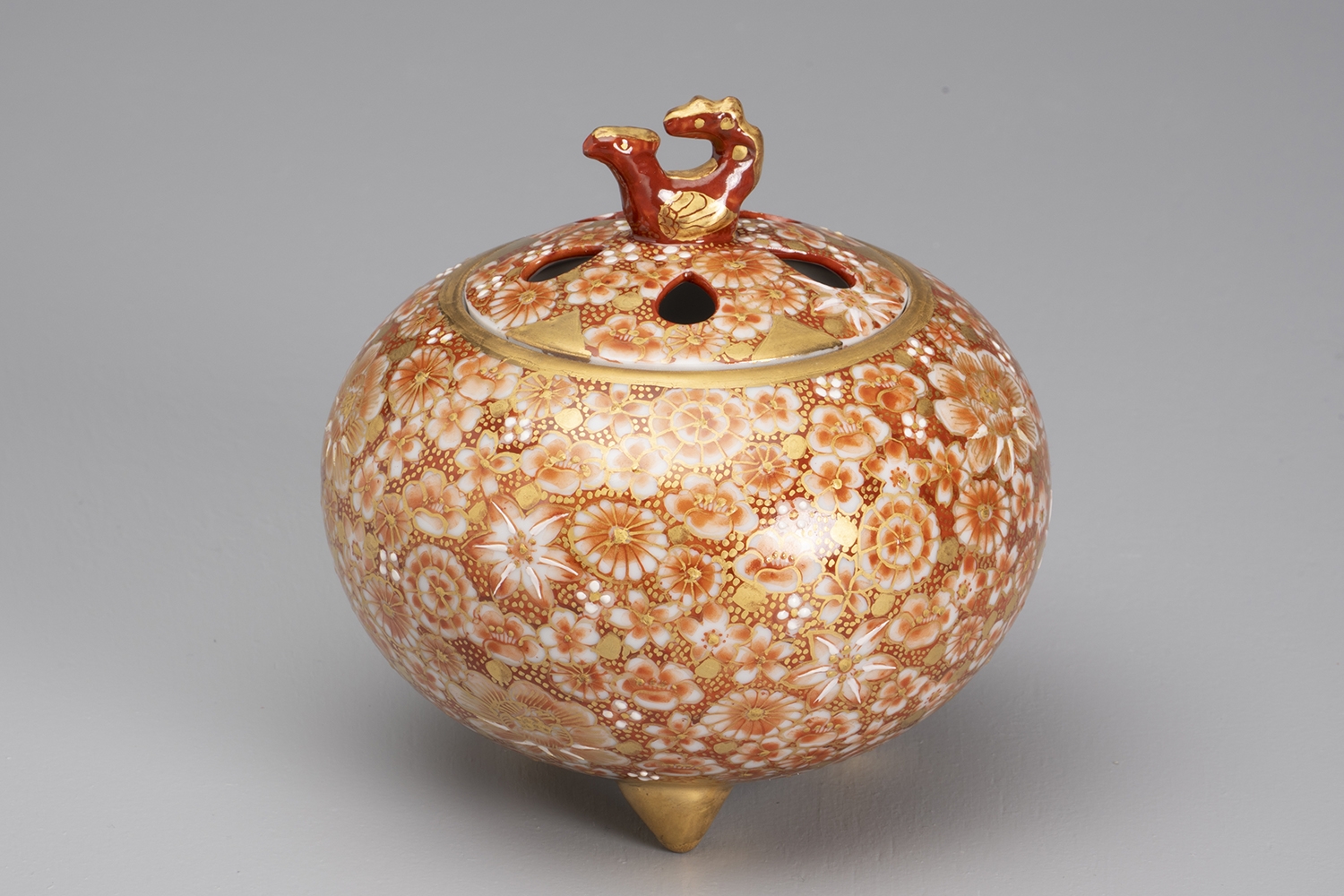 高聡文『 香爐 赤絵金襴手花詰』 | 陶芸作品 | 日経アート