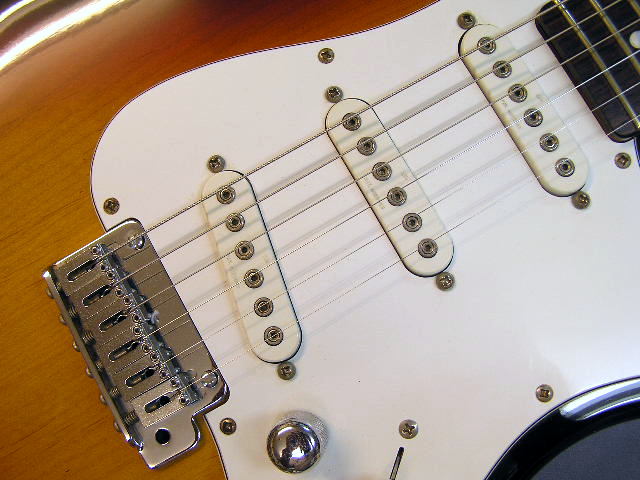 G&L S-500 Premium Made in Japan – 神戸ギターショップ B-West