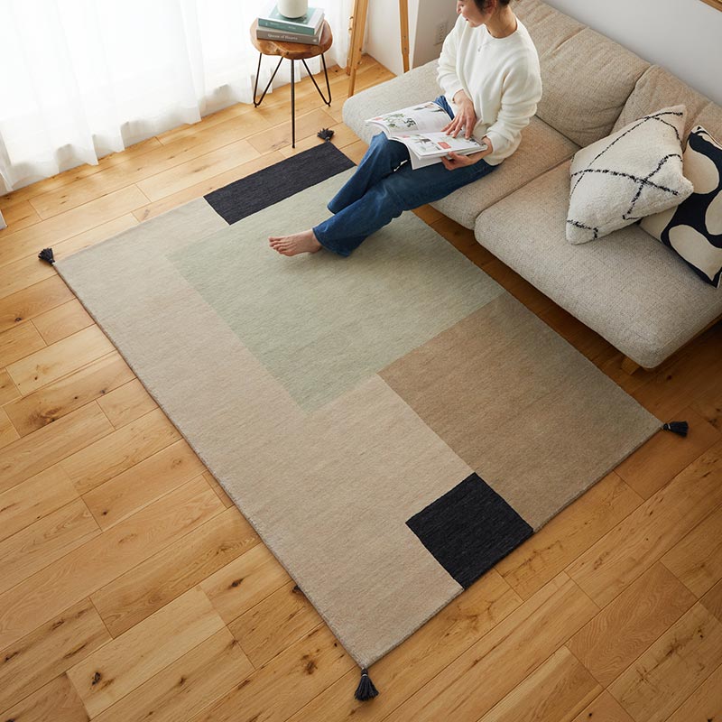 天然ニュージーランドウール100％！モダンデザインで洗礼された