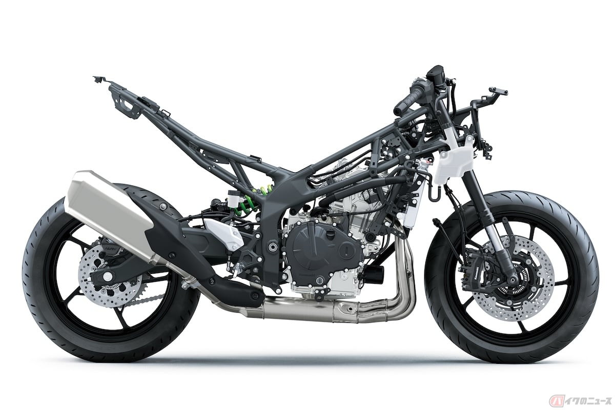 ヨンヒャク4発独占中のカワサキZX-4RRは大型キラーの万能バイクだ