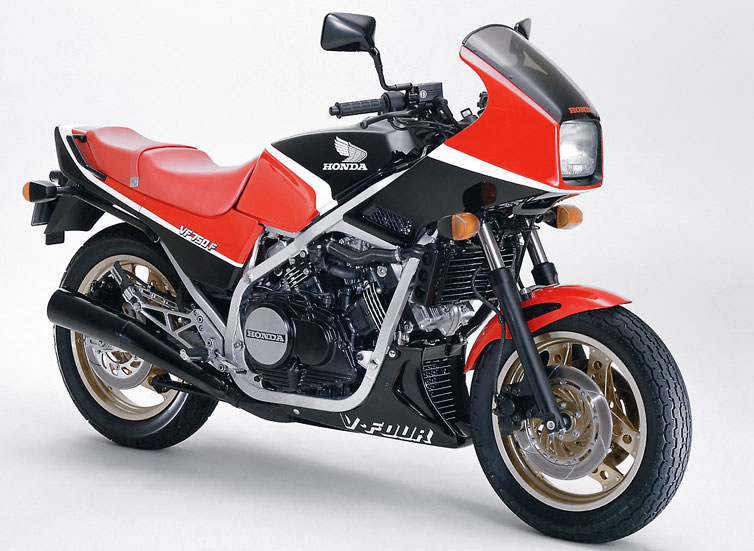 VF750F（RC15） -since 1982- - バイクの系譜