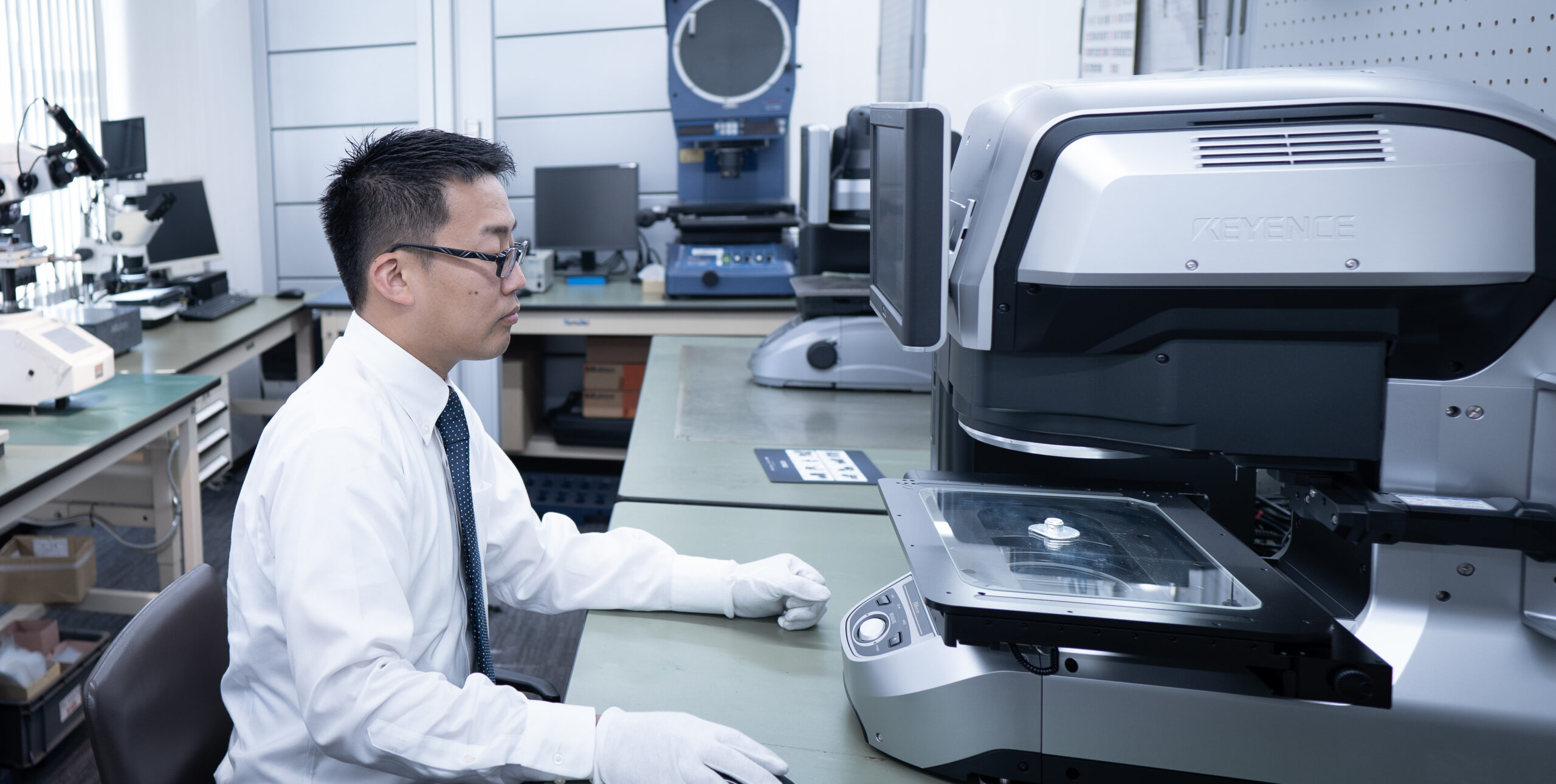 キーエンス 画像寸法測定器 IM8000導入 | 製造業に強い | ボサード株式会社