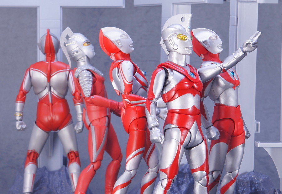 S.H.Figuarts エースキラー 銀河に散った5つの星セット | D・Cの超卵