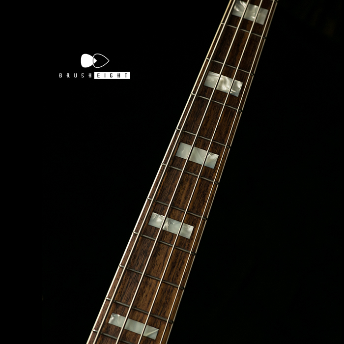 Brush eight / 【SOLD】LAKLAND SL44-75 Darryl Jones “Lake Placid Blue”