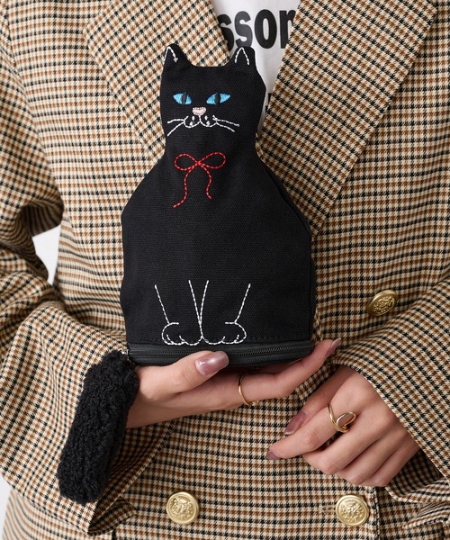 セール】【cache cache】ネコ刺繍ポーチ マチあり 自立型 ねこ 黒猫 白