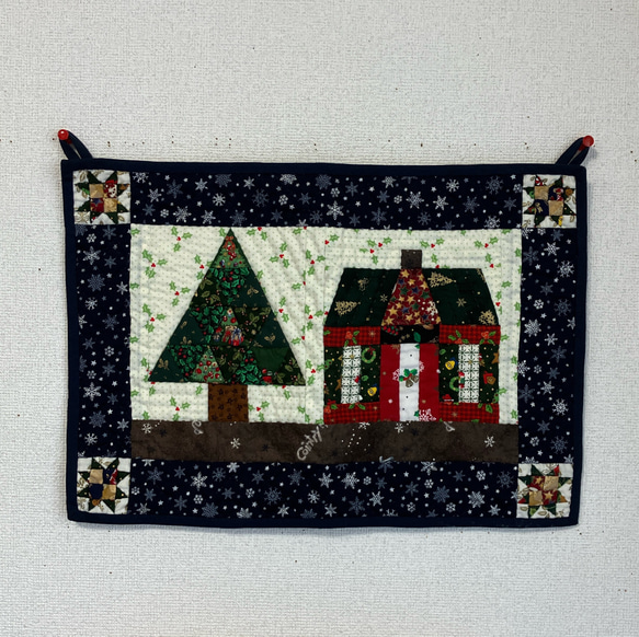 パッチワークキルトのタペストリー(ハウス・ツリー) その他インテリア