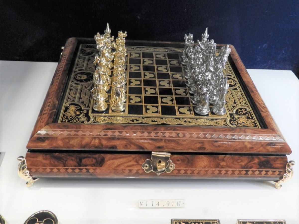 チェス盤| キャステル | CASTEL ディズニー情報