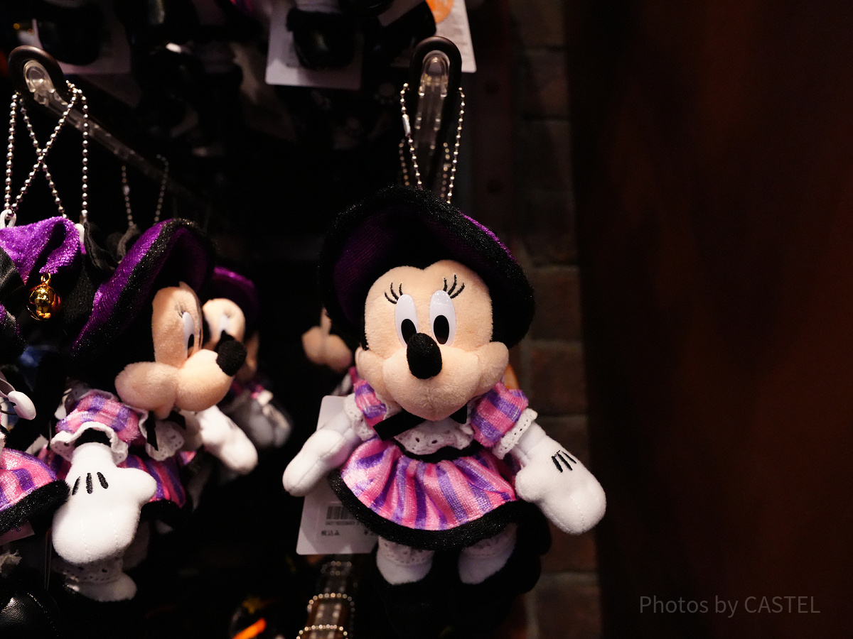 ミニーぬいぐるみバッジ（2022年ディズニーハロウィングッズ
