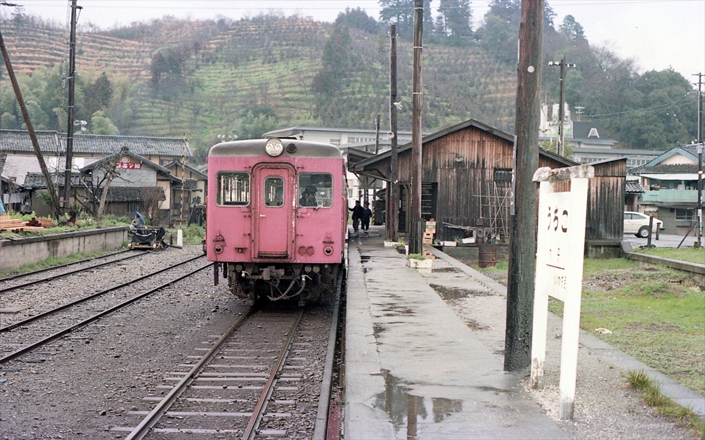 予讃本線 松山付近のDF50と旧内子線（S55.3.23）: 昭和の記憶と復活蒸機