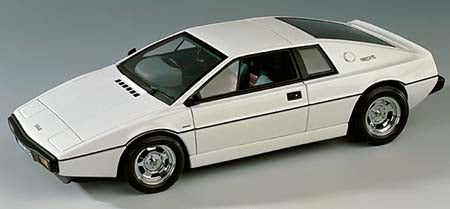 1:18 AUTOart Lotus Esprit Turbo '76 Bond 007 'The Spy Who Loved Me