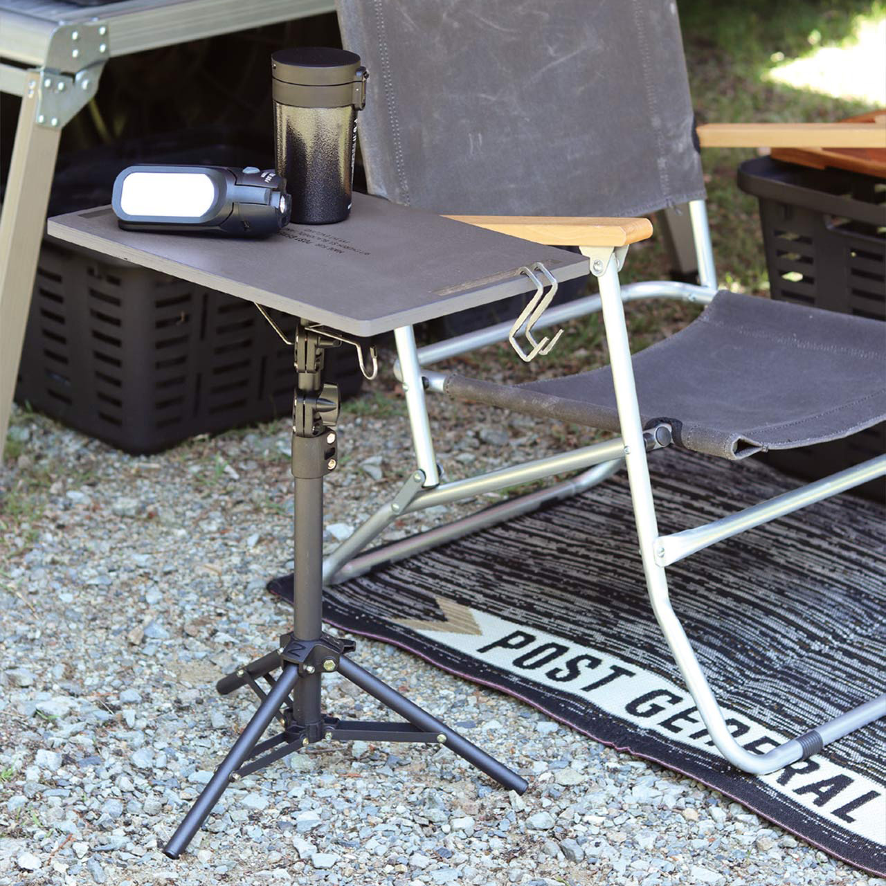 ポストジェネラルから三脚&天板セットの「トリポッドテーブル