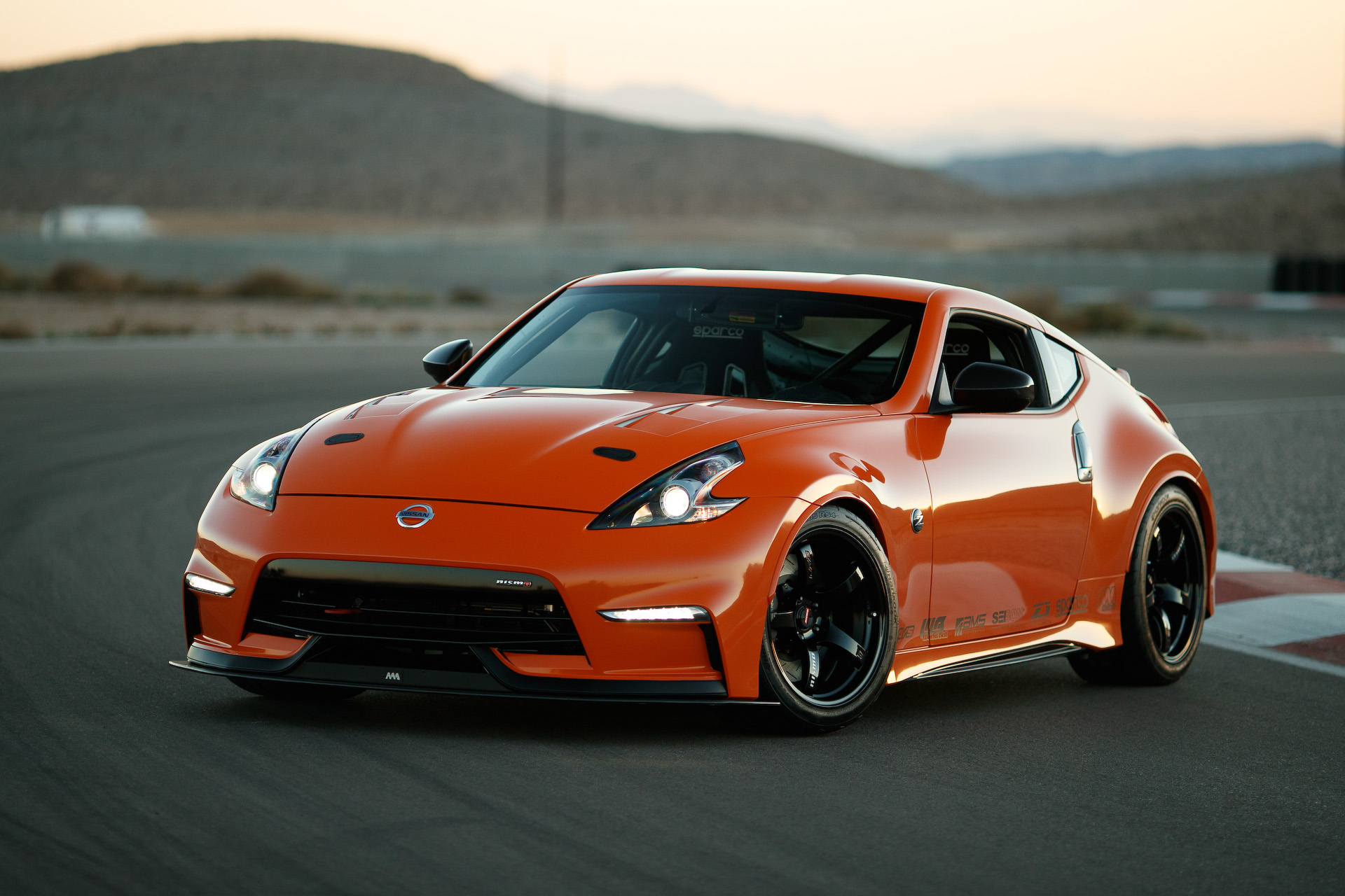 日産、現行「フェアレディZ」（Z34）の“公式”チューニングモデル